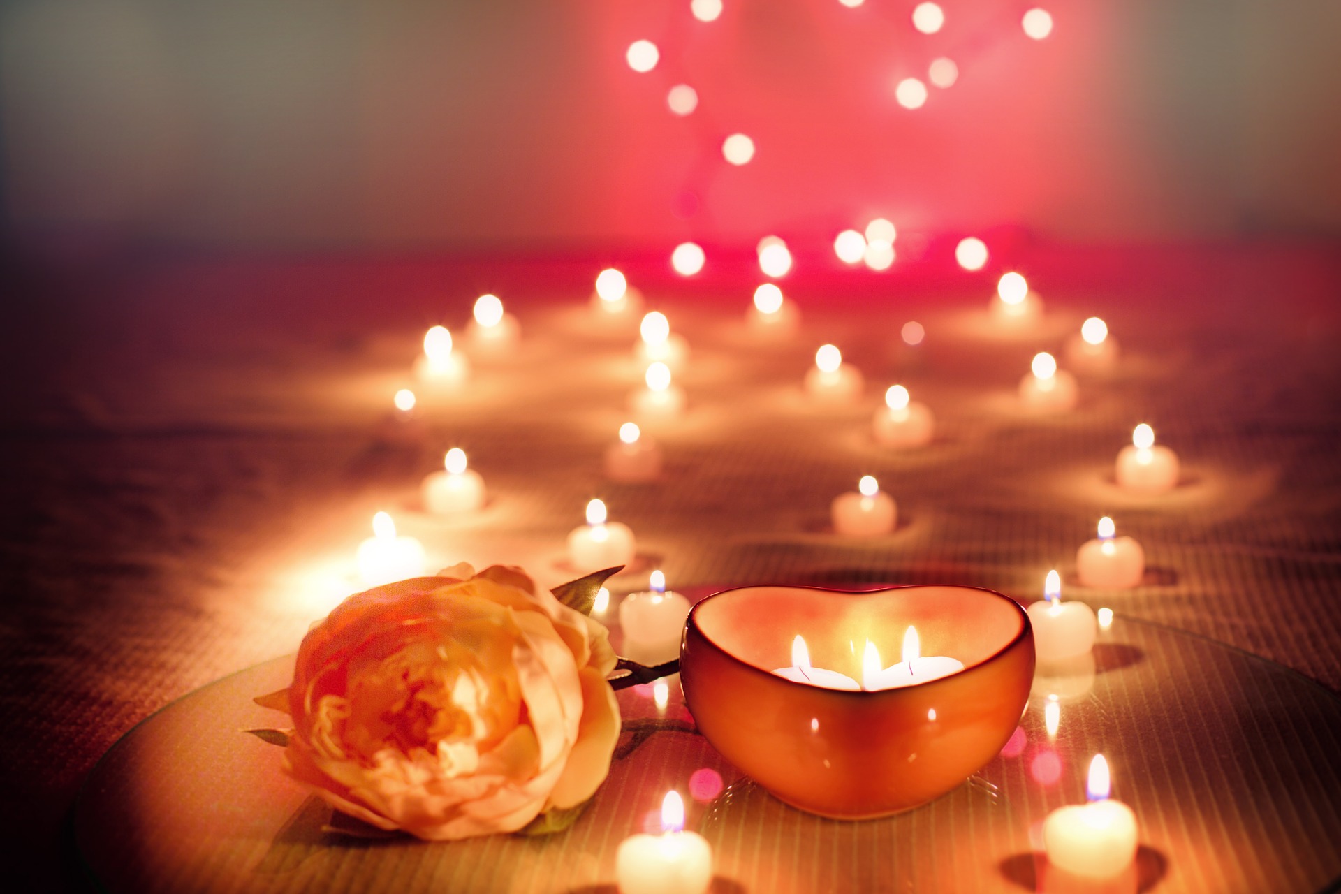 candles-2000135_1920